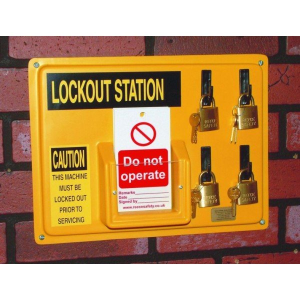 Lockout Station comes with board, 4 x padlocks and 3 x Do not operate tags pk of 10